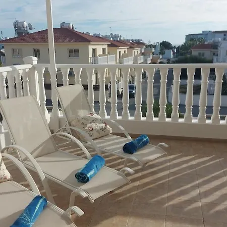 Nissi Golden Sands Sea View 2 Bedroom Ajía Nápa