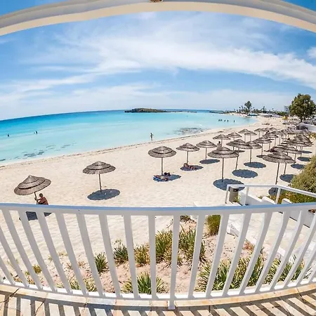 Nissi Golden Sands Sea View 2 Bedroom Апартаменты