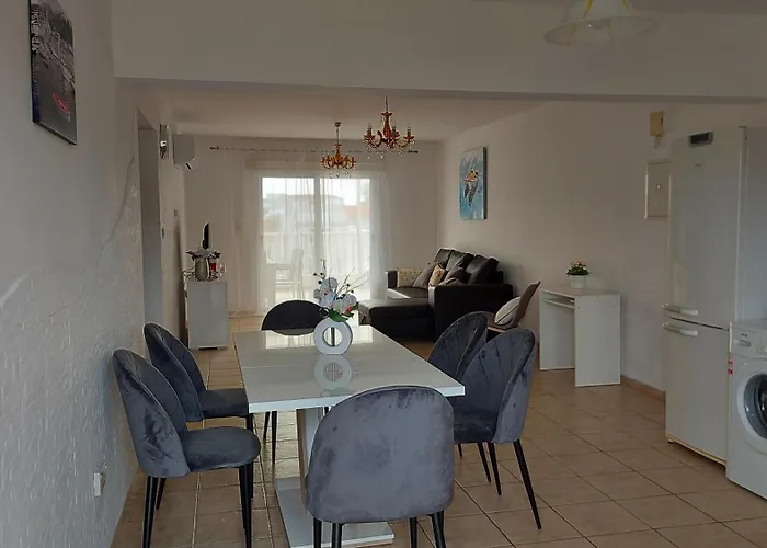 Nissi Golden Sands Sea View 2 Bedroom * Ayia Napa