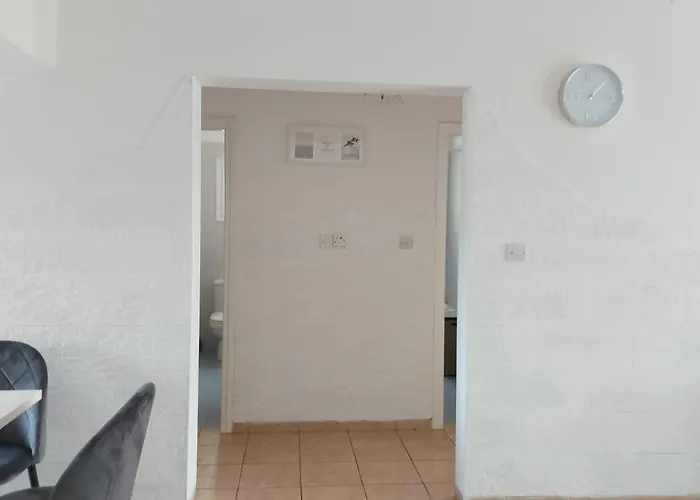 Apartmán Nissi Golden Sands Sea View 2 Bedroom *