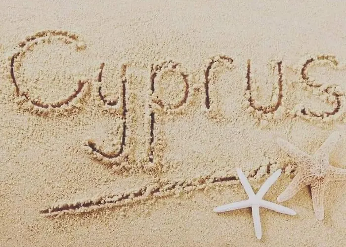 Apartmán Nissi Golden Sands Sea View 2 Bedroom *