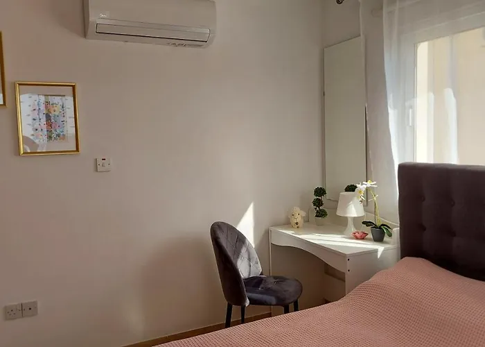 Apartmán Nissi Golden Sands Sea View 2 Bedroom *