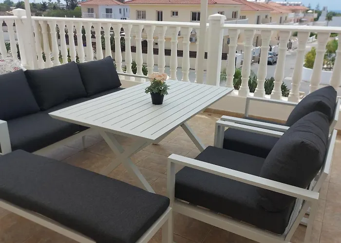 Nissi Golden Sands Sea View 2 Bedroom *